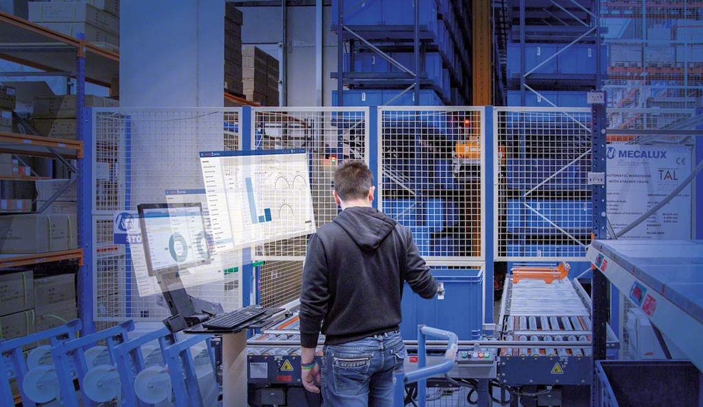Um software de gestão de armazém facilita a rastreabilidade de produto na indústria FMCG