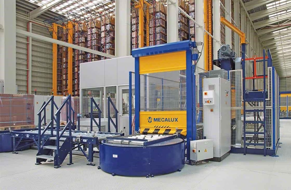 Em armazéns automáticos, o posto de inspeção de paletes encarrega-se de fazer o controle de qualidade após o recebimento da mercadoria