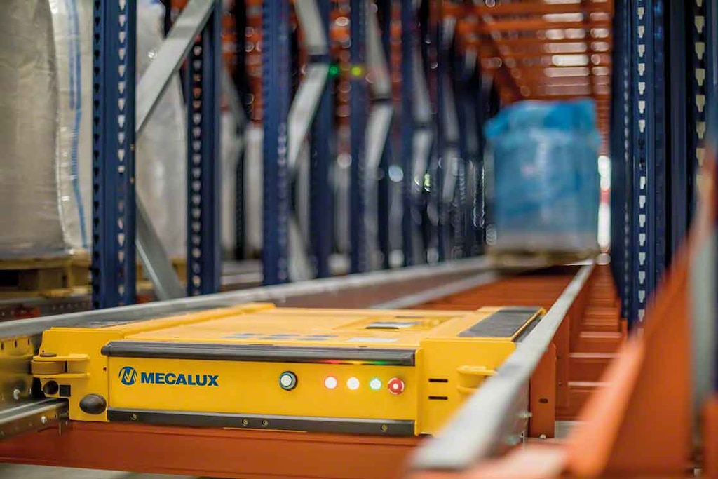 Os sistemas automáticos atualizam os dados no WMS em cada movimento, uma informação fundamental para os pontos de pedido Os sistemas automáticos atualizam os dados no WMS em cada movimento, uma informação fundamental para os pontos de pedido