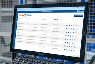 O software de gestão de frotas efetua uma atribuição inteligente das tarefas entre os robôs móveis autónomos da frota