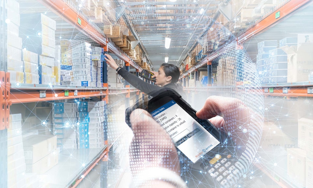 O picking por radiofrequência exige a utilização de terminais de radiofrequência e de um software de gestão de armazém