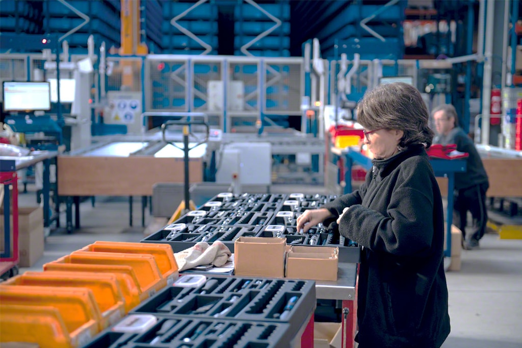 Um kit é um Poka-Yoke porque os operadores têm todos os materiais necessários para montar um produto