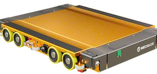 A plataforma elevatória permite transportar a palete para o interior dos canais