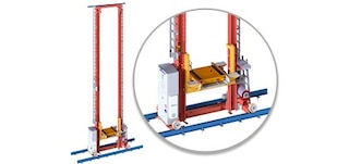 O transelevador desloca-se ao longo do comprimento e da altura do corredor de trabalho