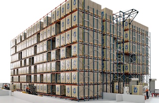 O sistema Pallet Shuttle automático pode ser combinado com outro semiautomático num mesmo armazém O sistema Pallet Shuttle automático pode ser combinado com outro semiautomático num mesmo armazém