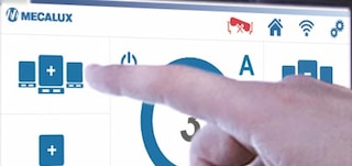 A função de carga e descarga contínua permite depositar ou extrair paletes sem interrupções