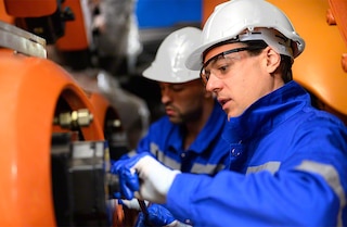 O serviço de peças sobresselentes da Mecalux facilita a substituição de diferentes peças e componentes